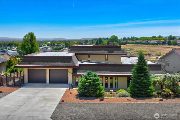 903 N Conestoga Boulevard, Yakima, WA 98908