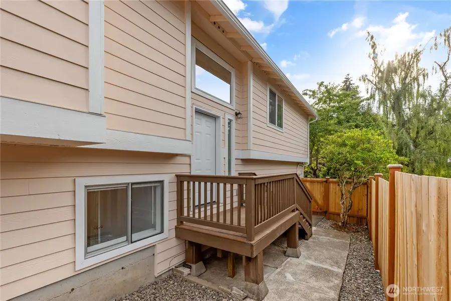 5016 26th Avenue Sw, Seattle, WA 98106 - #3