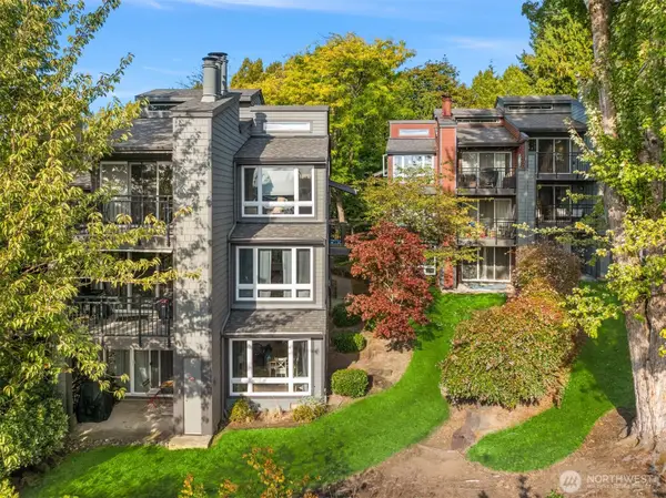 12014 98th Avenue Ne #101, Kirkland, WA 98034