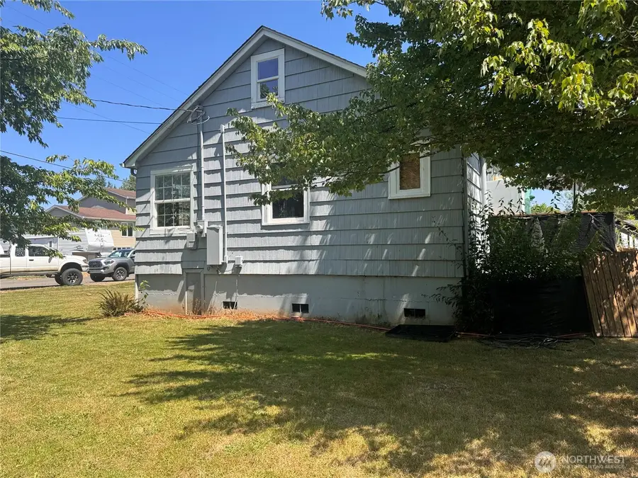 1287 SW Sylvenus Street, Chehalis, WA 98532 - #3