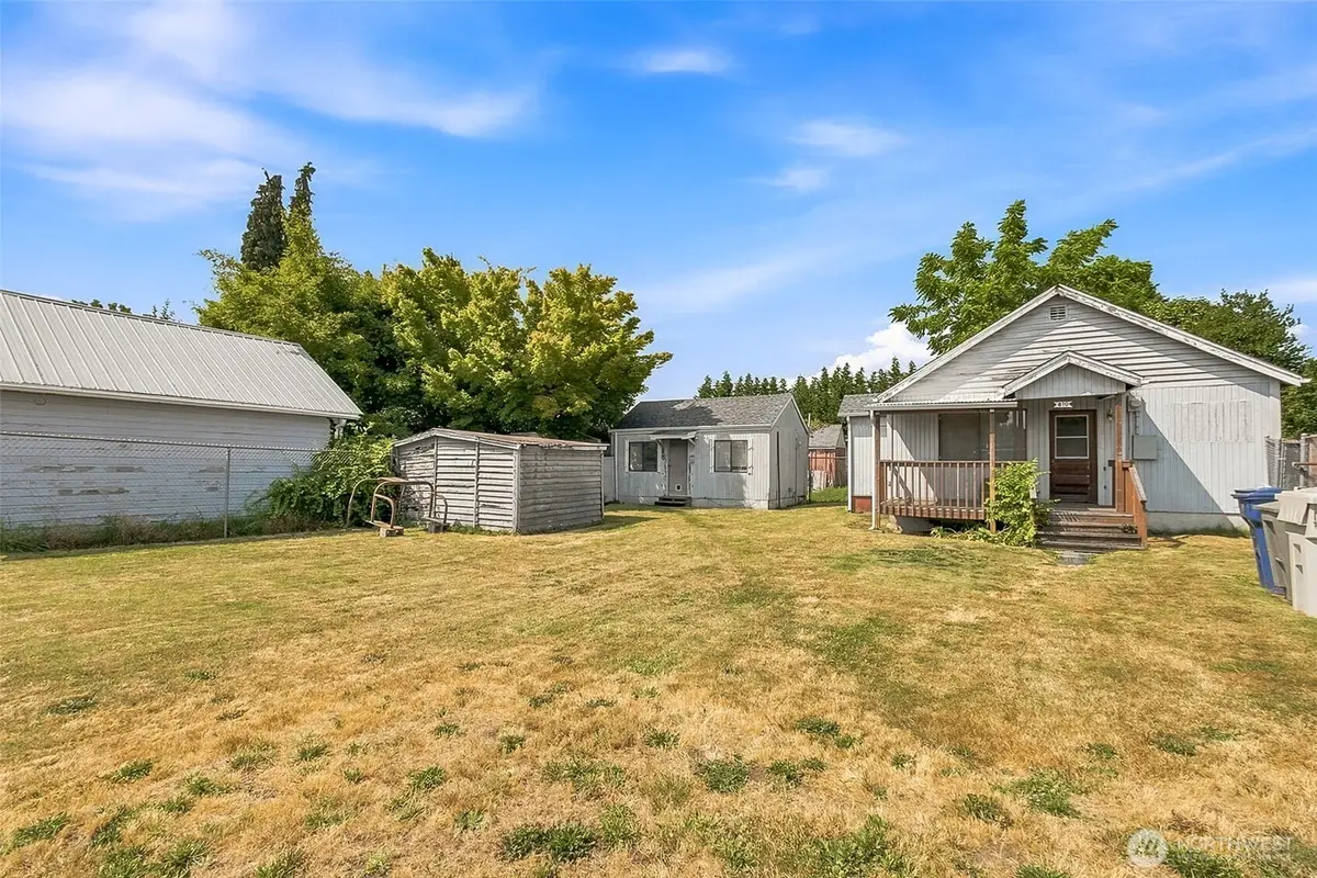 810 N 4th Street, Renton, WA 98057 - #1