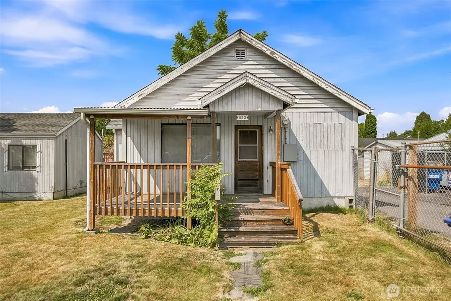 810 N 4th Street, Renton, WA 98057 - #2