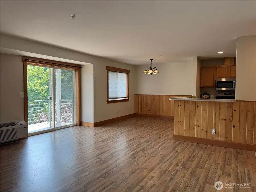 667 4th Street Ne #L301, East Wenatchee, WA 98802 - #3