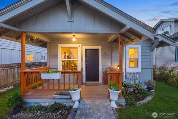 803 N Pacific Avenue, Kelso, WA 98626