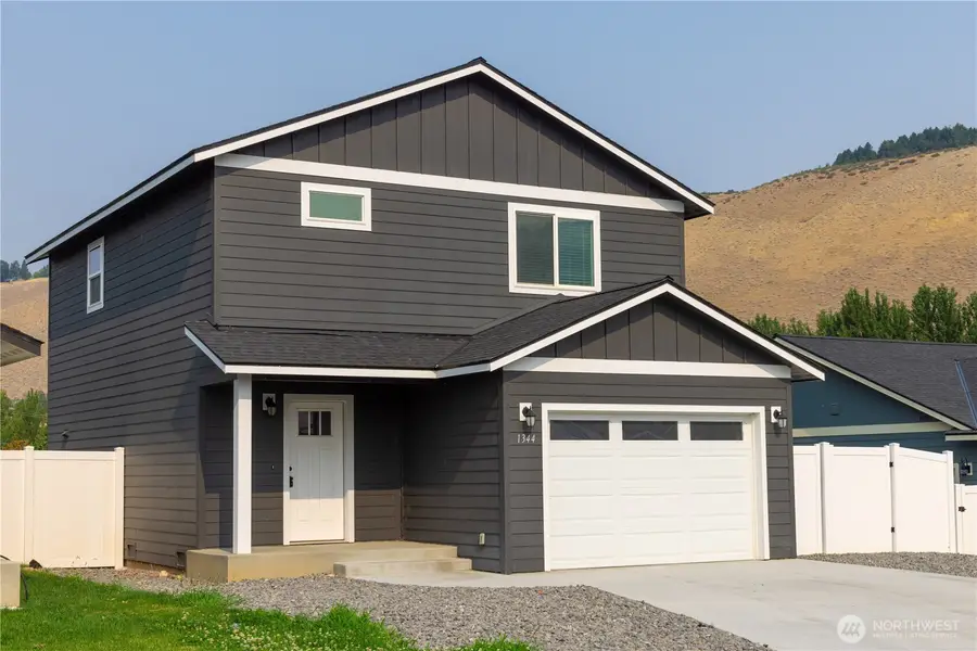 1344 Theo Way, Rock Island, WA 98850 - #2