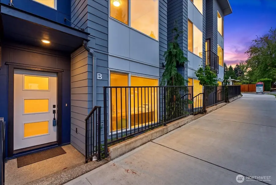 14704 Meridian Avenue N #B, Shoreline, WA 98133 - #3