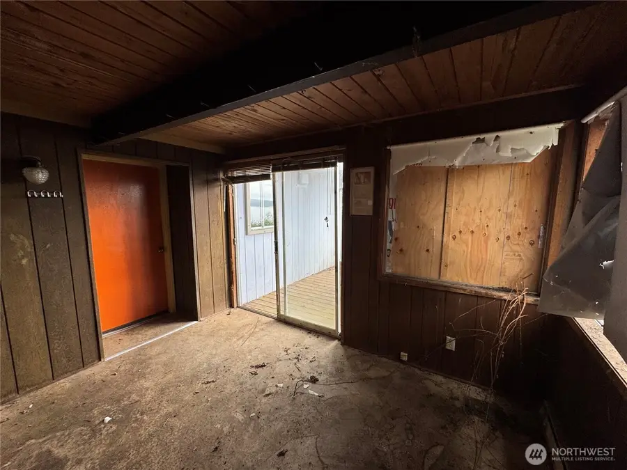 1284 Dines Point Road, Greenbank, WA 98523 - #2