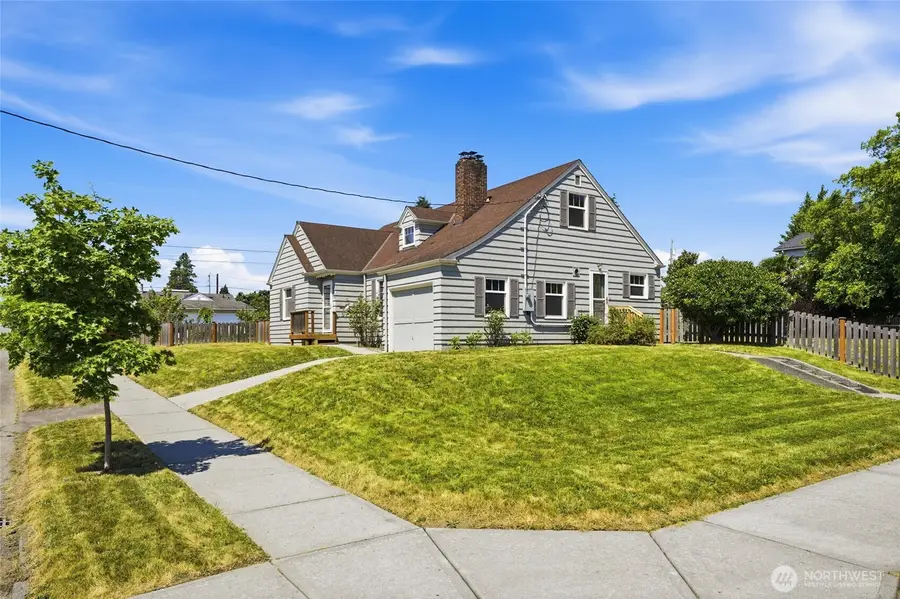 3119 25th Street, Everett, WA 98201 - #2