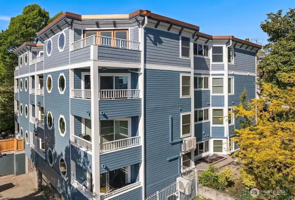 303 13th Avenue E #301, Seattle, WA 98102