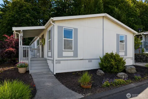 863 NE Saturn Lane #174, Bremerton, WA 98311