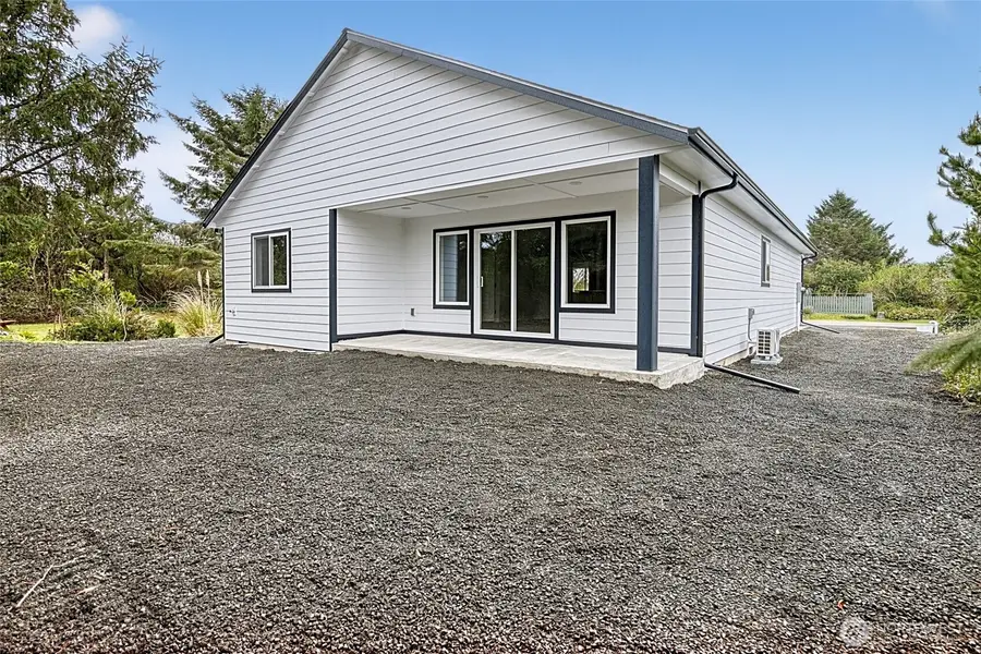 130 Glover Court Ne, Ocean Shores, WA 98569 - #2