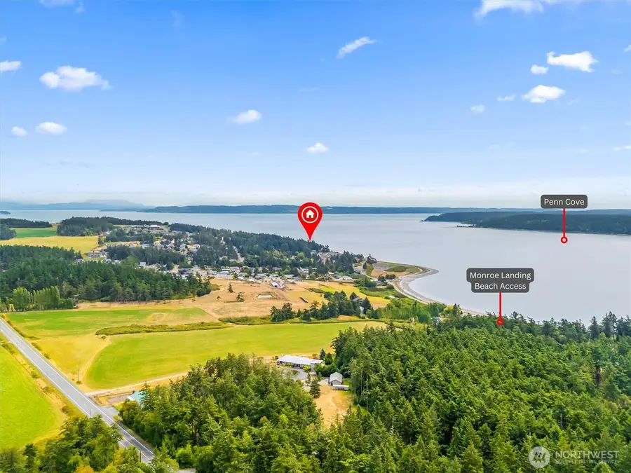 822 Walker Avenue, Oak Harbor, WA 98277 - #2