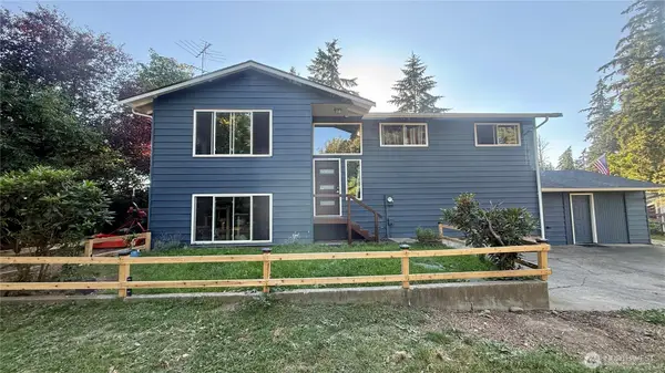 22045 Peter Grubb Road Se, Renton, WA 98058