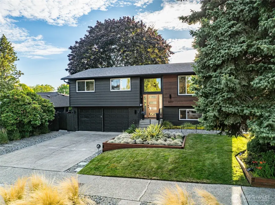 8837 34th Avenue Sw, Seattle, WA 98126 - #2