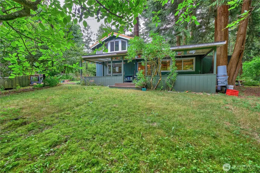 423 S Beach Rd, Point Roberts, WA 98281 - #3