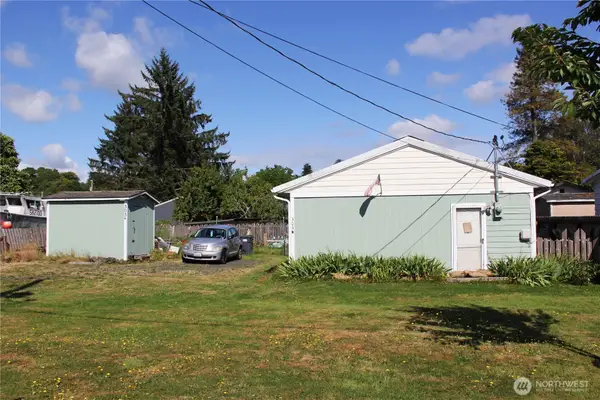 303 Monroe Street, South Bend, WA 98586