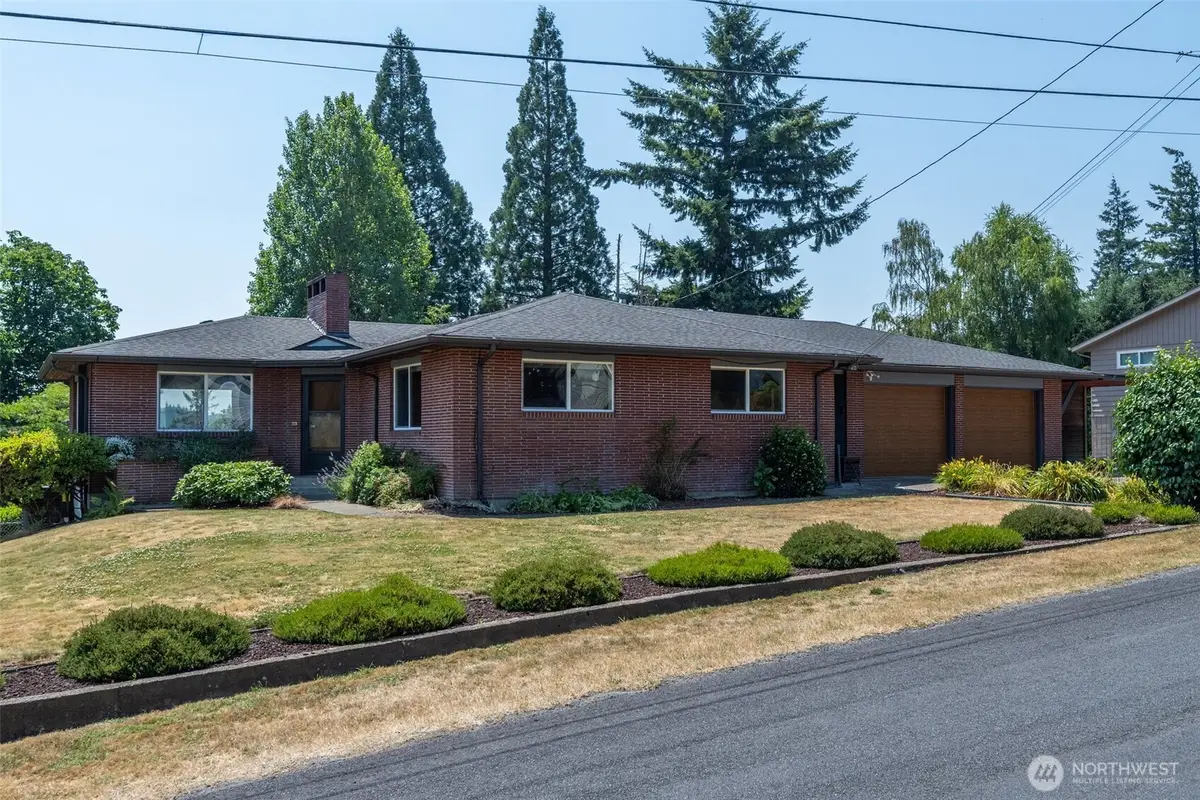 135 Victoria Street, Longview, WA 98632 - #1