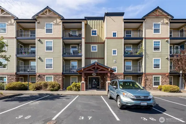 700 32nd Street #A202, Bellingham, WA 98225