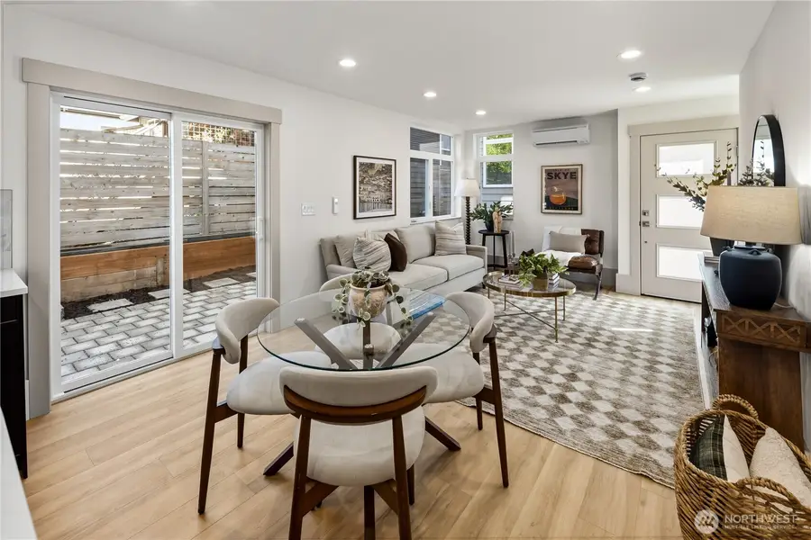 2935 39th Avenue Sw, Seattle, WA 98116 - #2