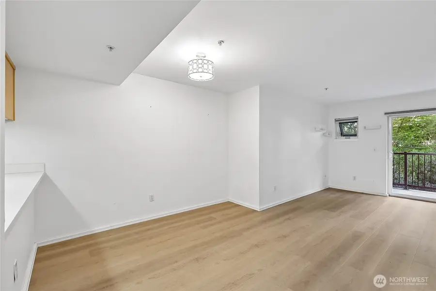 12345 Roosevelt Way Ne #306, Seattle, WA 98125 - #3