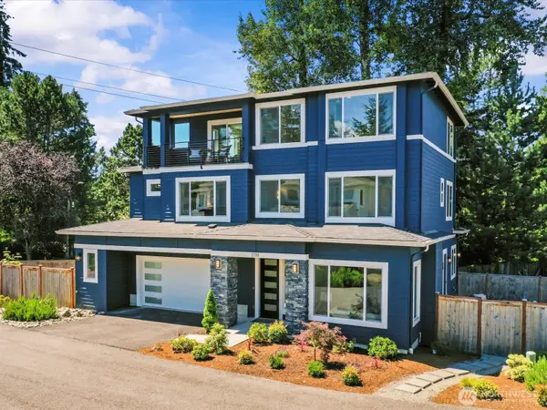 1719 163rd Court Ne, Bellevue, WA 98008