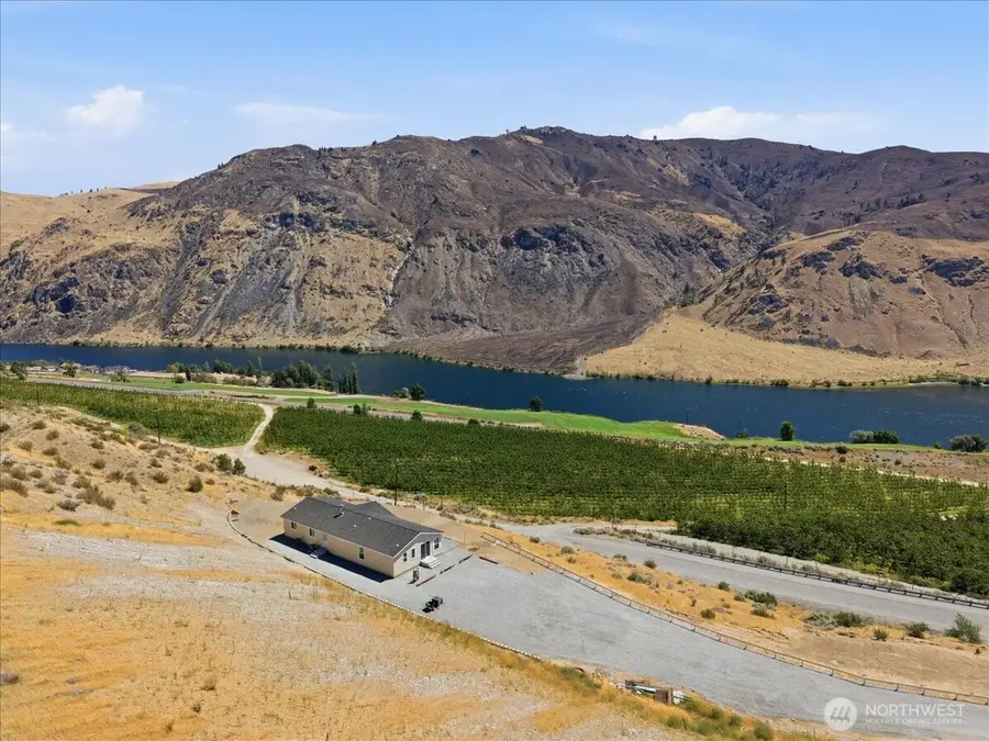 109 Hugo Road, Chelan, WA 98816 - #2