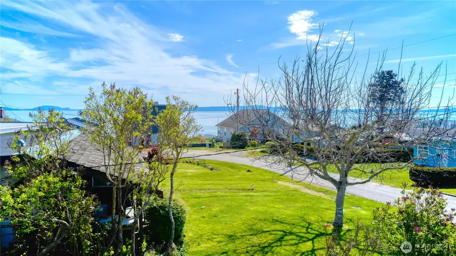 698 Kendor Drive #3, Point Roberts, WA 98281 - #2