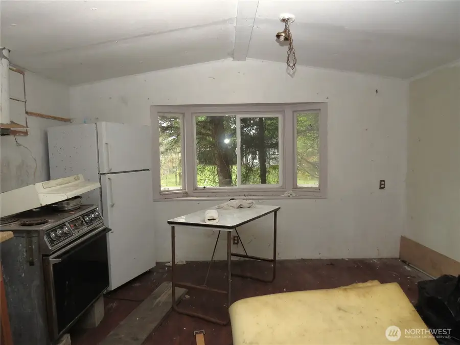 804 S Rain Street Ne, Ocean Shores, WA 98569 - #3