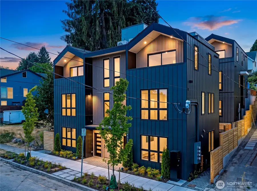 4513 34th Avenue S, Seattle, WA 98118 - #2