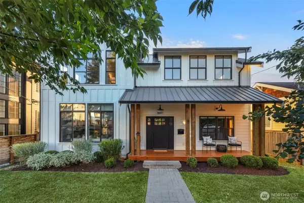 3647 33rd Avenue W, Seattle, WA 98199
