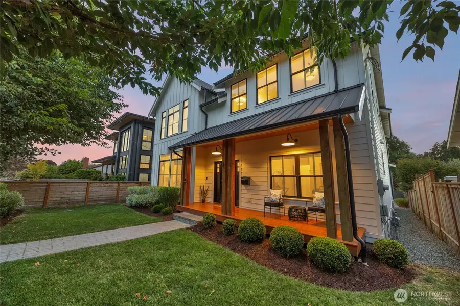3647 33rd Avenue W, Seattle, WA 98199 - #2