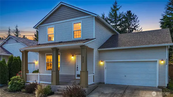 8225 Sweetbrier Loop Se, Olympia, WA 98513