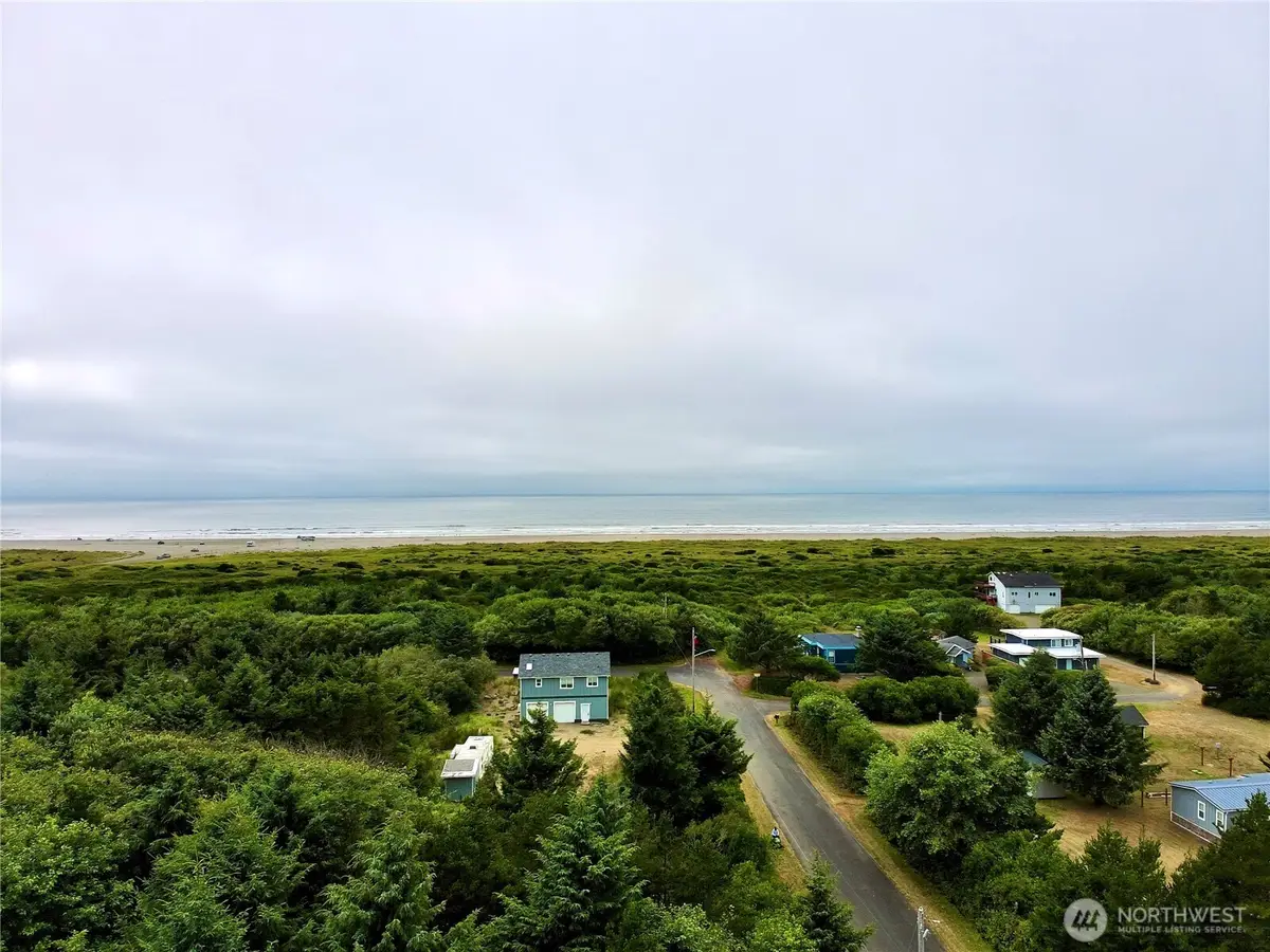 33 4th Avenue, Ocean Shores, WA 98569 - #1
