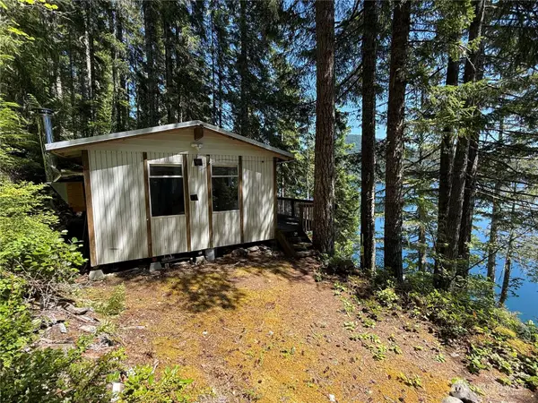 531 W Mackinaw Road, Shelton, WA 98584
