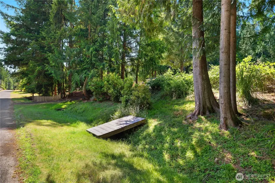 471 E Lakeshore Dr W, Shelton, WA 98584 - #2