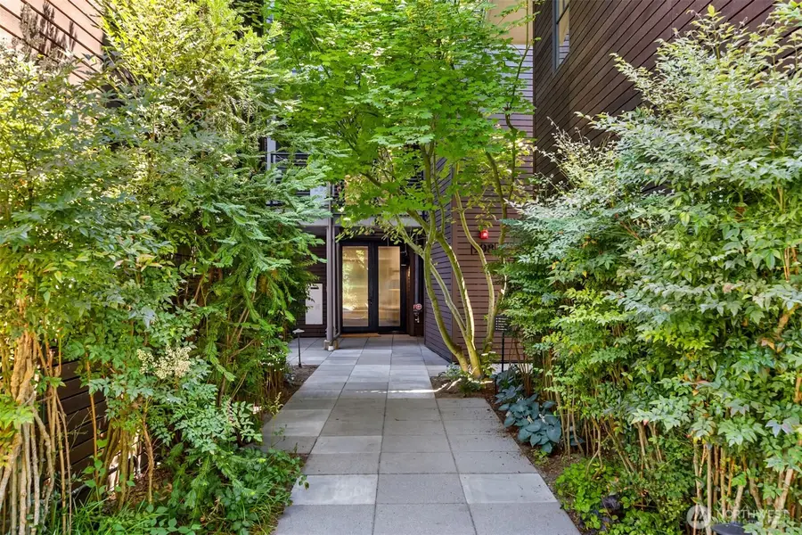 998 NE Vineyard Lane #J101, Bainbridge Island, WA 98110 - #2