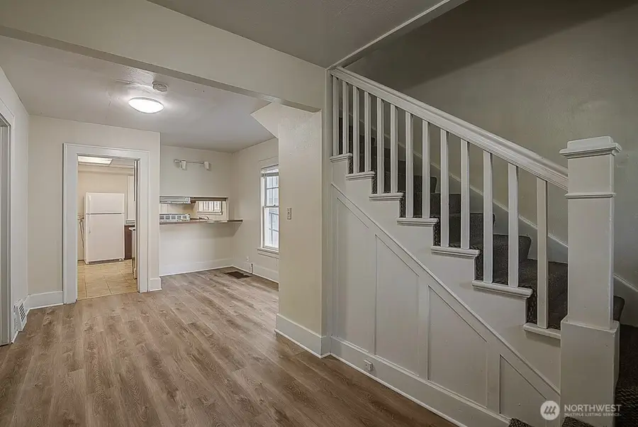 4247 7th Avenue Ne, Seattle, WA 98105 - #3