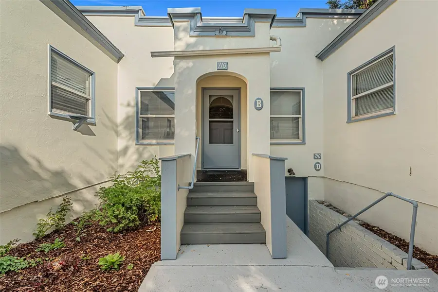 710 S Monroe Street, Wenatchee, WA 98801 - #2