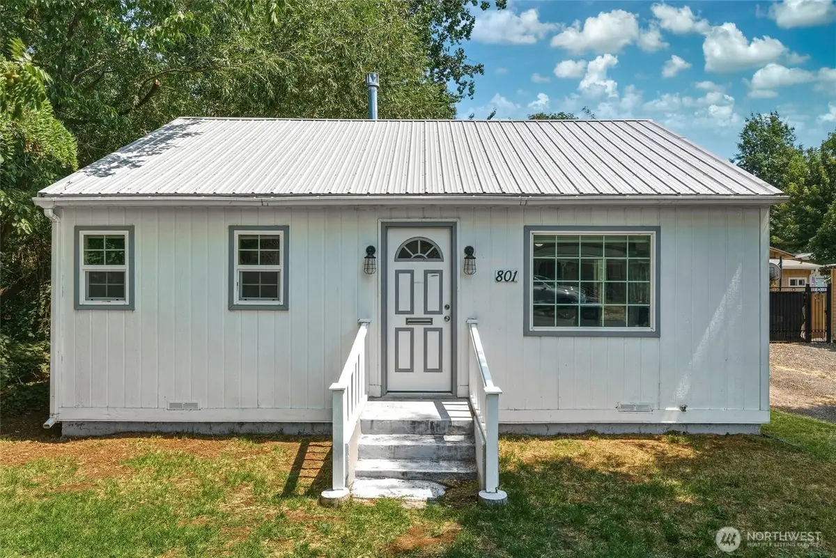 801 S 4th Avenue, Walla Walla, WA 99362 - #1
