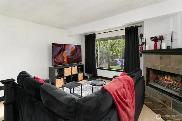 19205 40th Avenue W #B5, Lynnwood, WA 98036