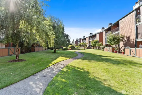 7308 N Skyview Lane #I204, Tacoma, WA 98406