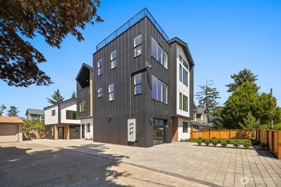 724 N 89th Street, Seattle, WA 98103 - #3
