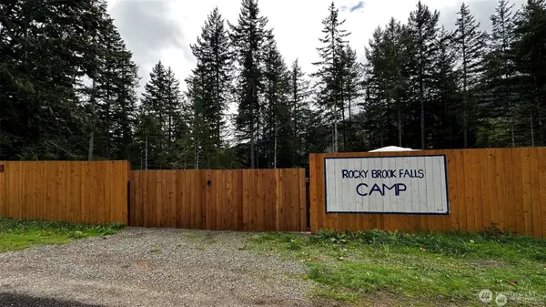 2381 Dosewallips Road, Brinnon, WA 98320