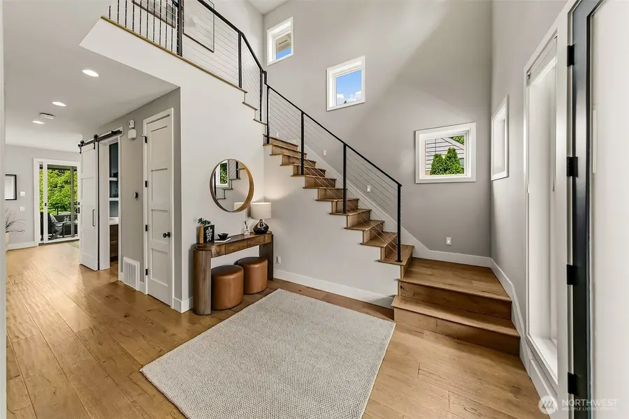 8527 Latona Avenue Ne, Seattle, WA 98115 - #3