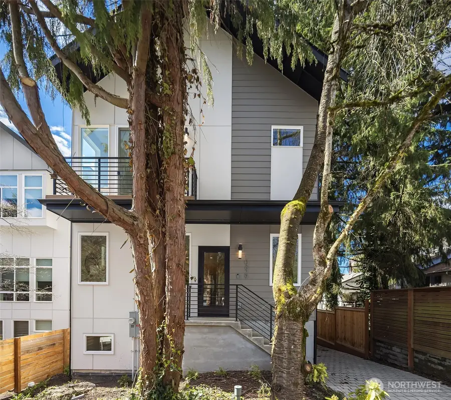10829 11th Avenue Ne, Seattle, WA 98125 - #3
