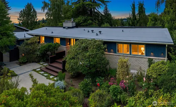 250 SW 176th Place, Normandy Park, WA 98166