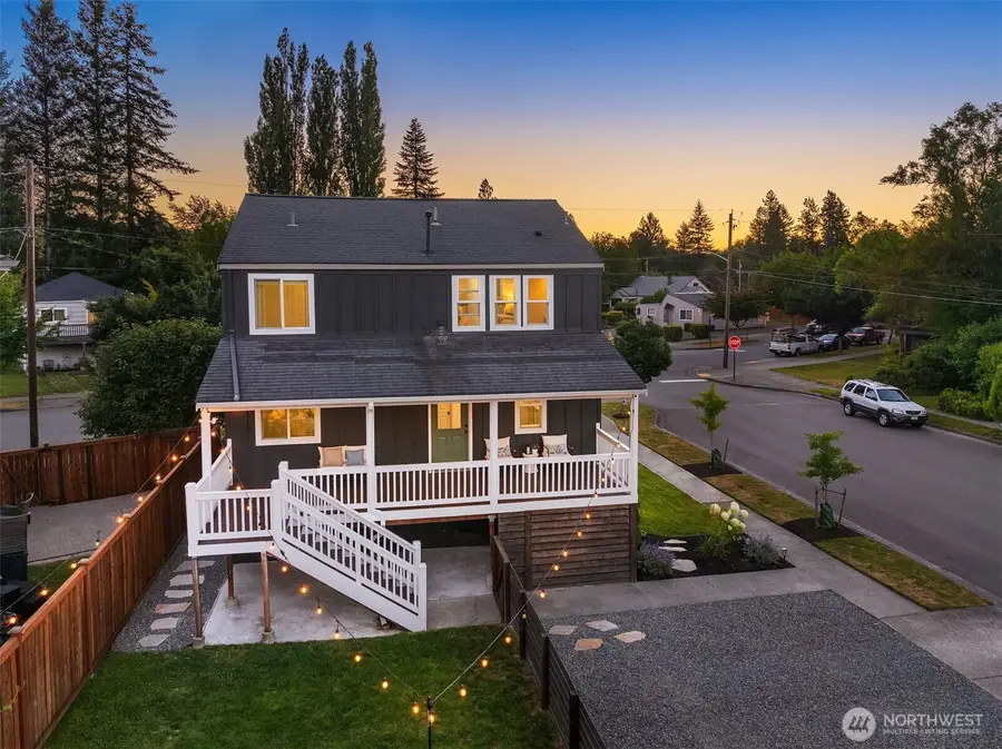 8734 Falls Avenue Se, Snoqualmie, WA 98065 - #3
