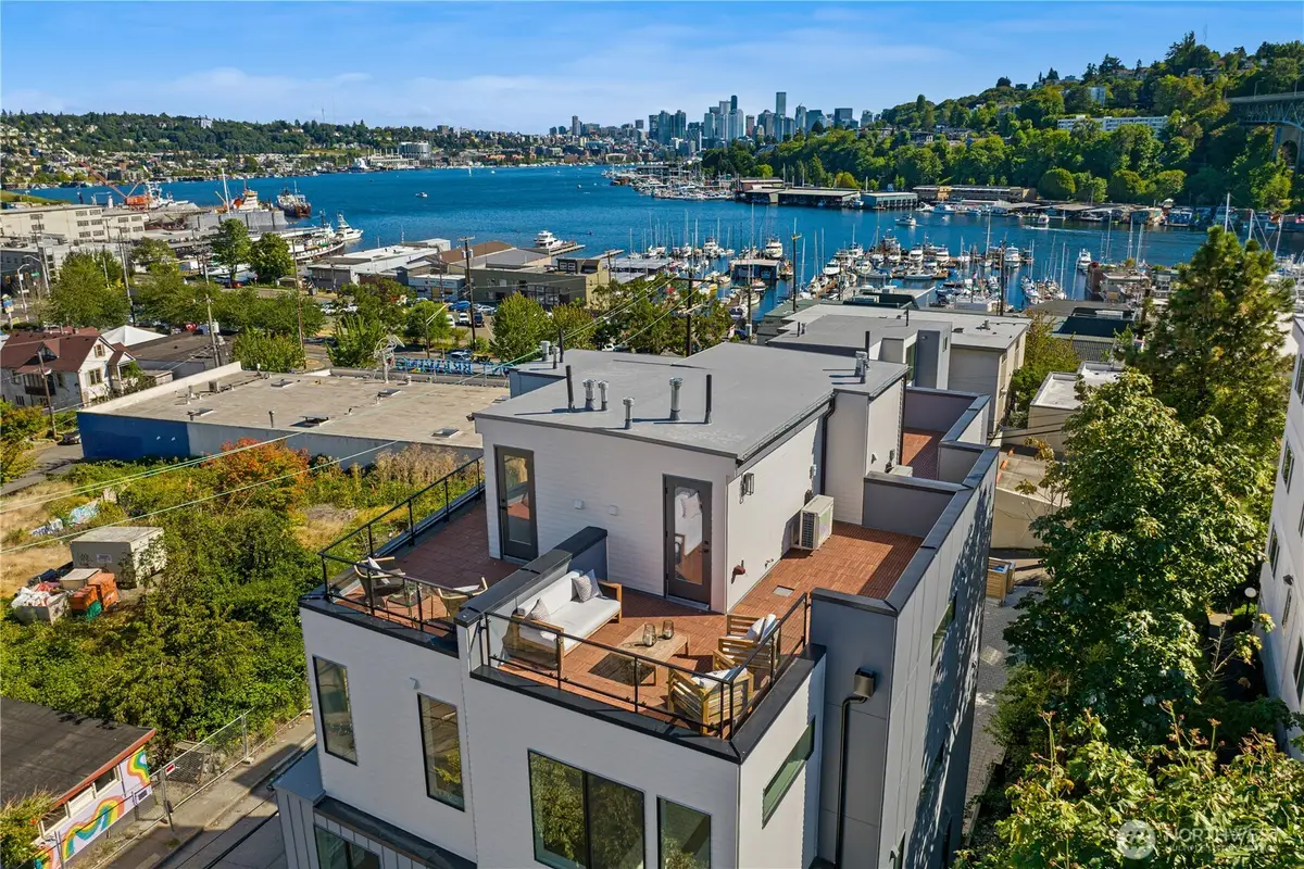 955 N 35th Street, Seattle, WA 98103 - #1