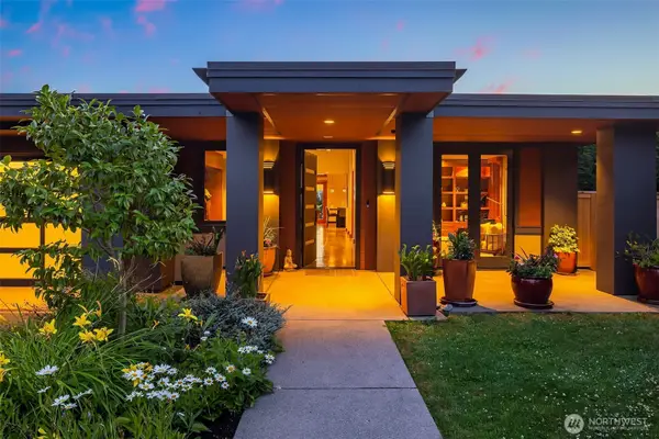 5805 104th Avenue Ne, Kirkland, WA 98033
