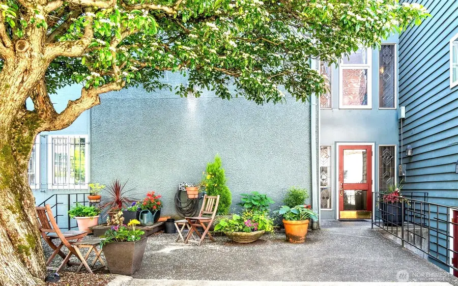 75 E Lynn Street #B, Seattle, WA 98102 - #2